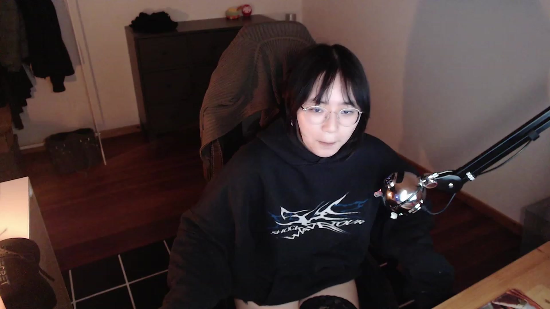 Gallery image thumbnail from n435899's myfreecams stream on, 02/10/2024, 18:57 image 4 of 20