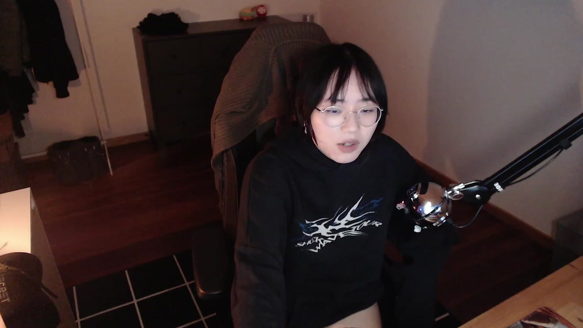 Gallery image thumbnail from n435899's myfreecams stream on, 02/10/2024, 18:57 image 8 of 20