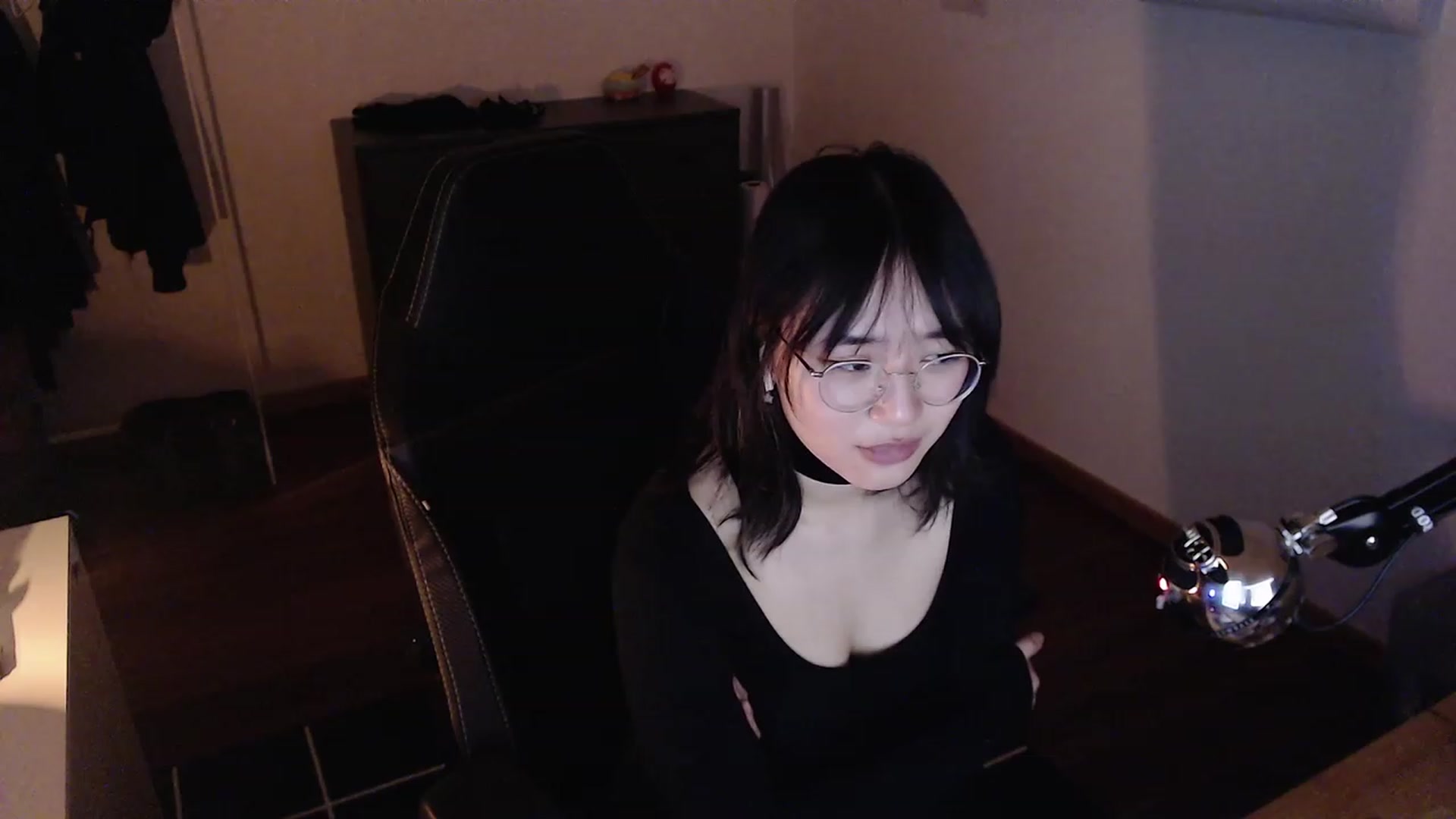 Gallery image thumbnail from n435899's myfreecams stream on, 02/14/2024, 03:03 image 7 of 20