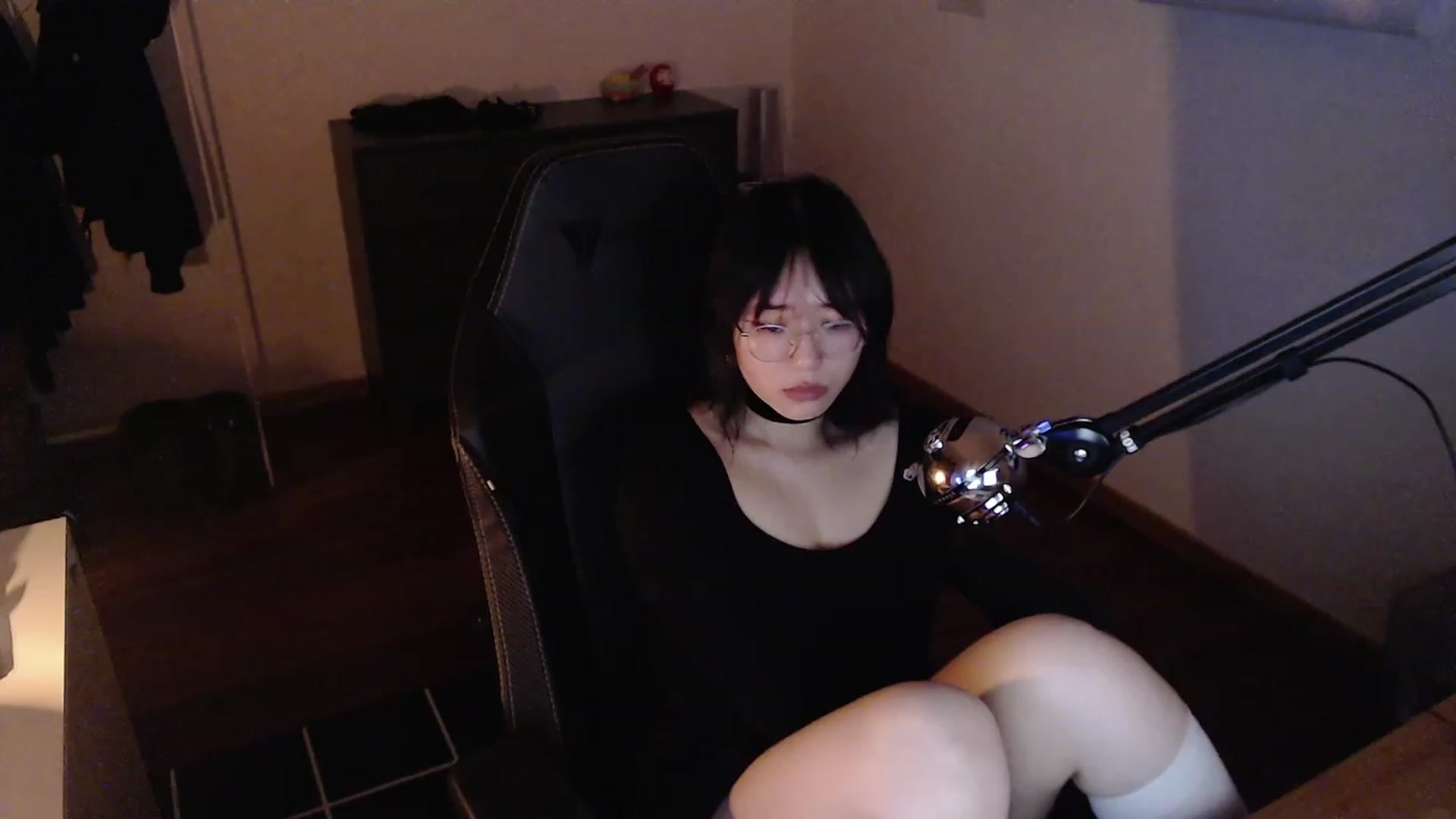 Gallery image thumbnail from n435899's myfreecams stream on, 02/14/2024, 03:03 image 17 of 20