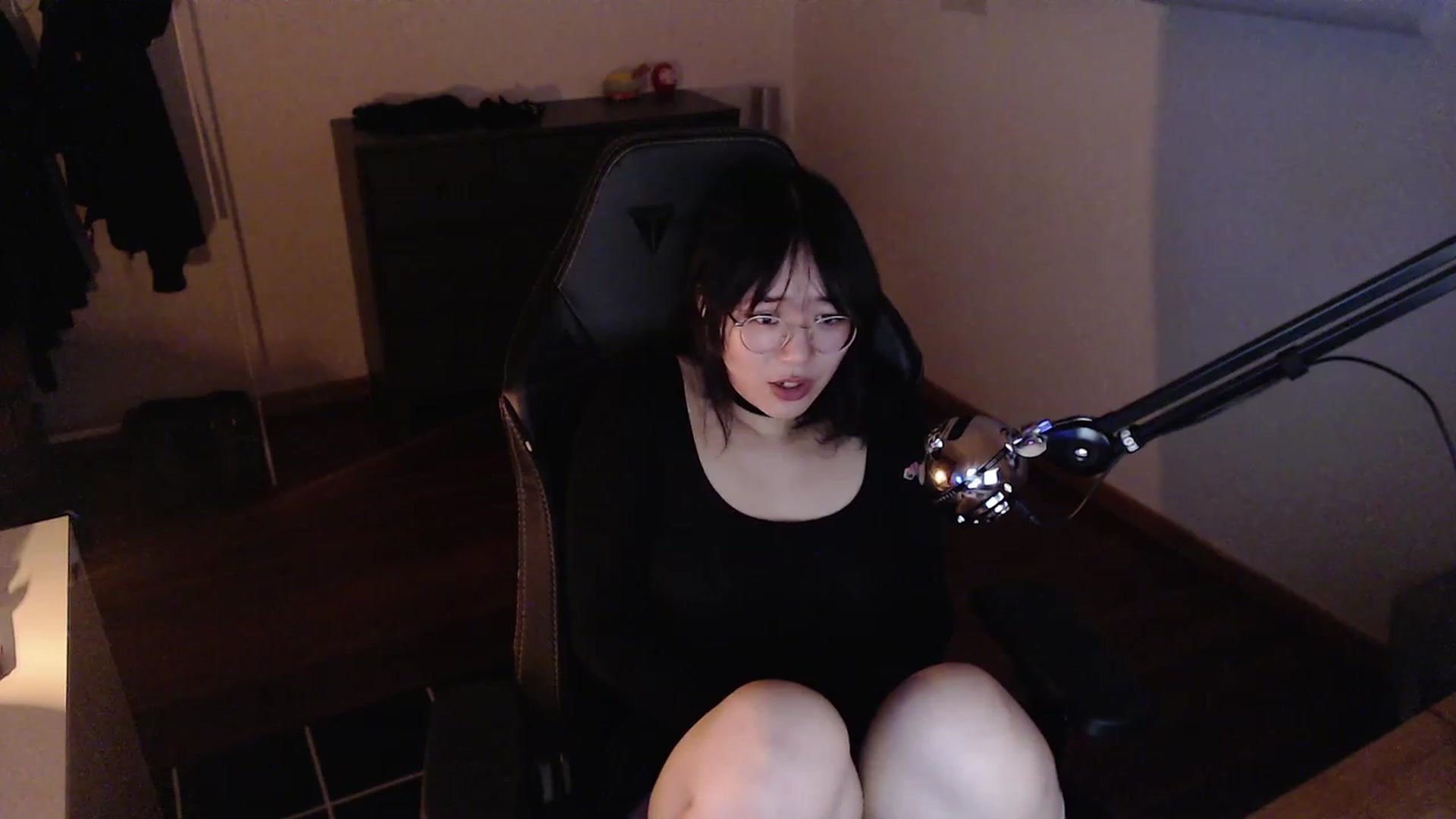 Gallery image thumbnail from n435899's myfreecams stream on, 02/14/2024, 03:03 image 10 of 20