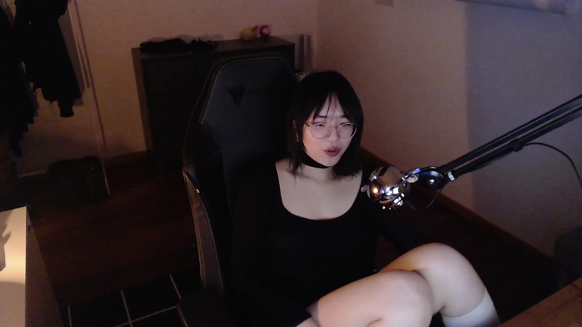 Gallery image thumbnail from n435899's myfreecams stream on, 02/14/2024, 03:03 image 20 of 20