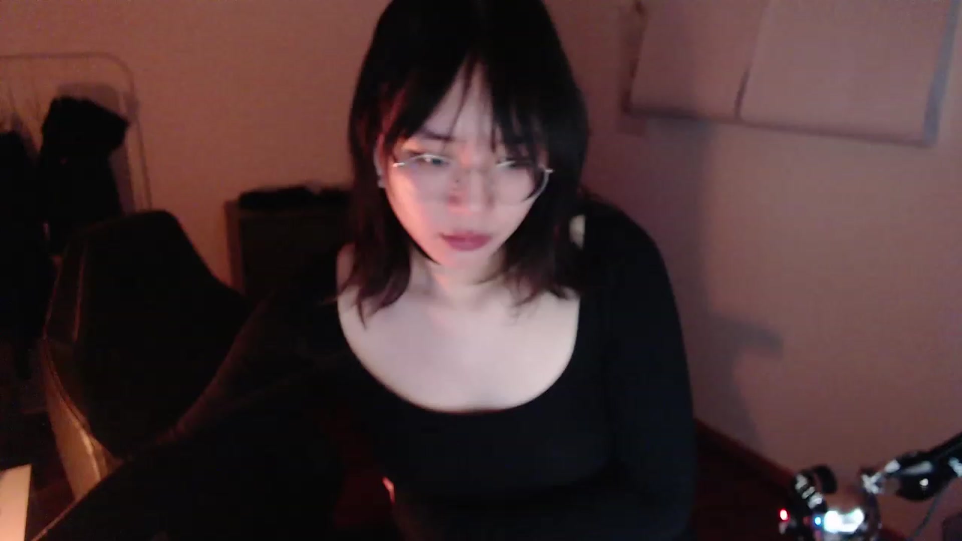 Gallery image thumbnail from n435899's myfreecams stream on, 02/14/2024, 03:03 image 5 of 20