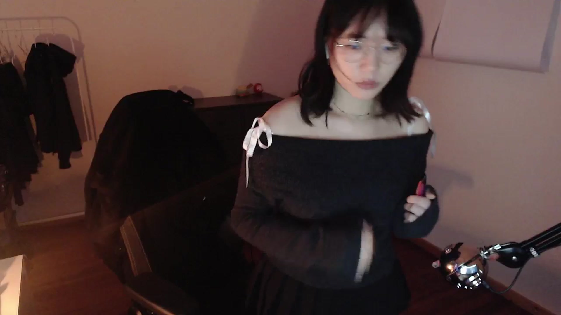 Gallery image thumbnail from n435899's myfreecams stream on, 02/14/2024, 17:26 image 11 of 20