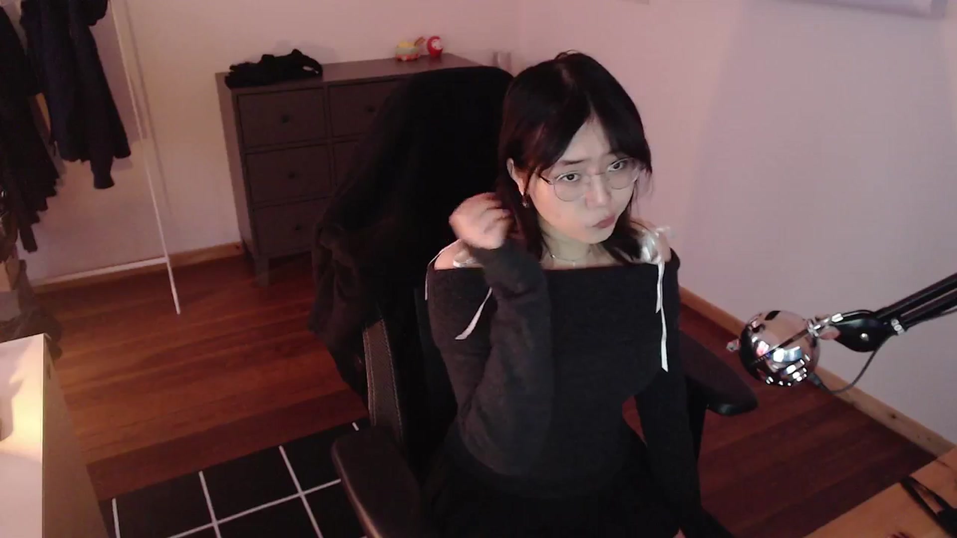 Gallery image thumbnail from n435899's myfreecams stream on, 02/14/2024, 17:26 image 2 of 20