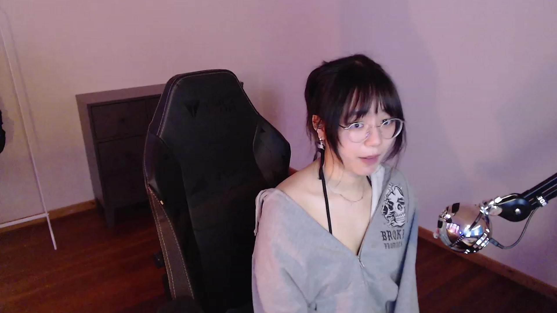 Gallery image thumbnail from n435899's myfreecams stream on, 02/21/2024, 12:47 image 15 of 20