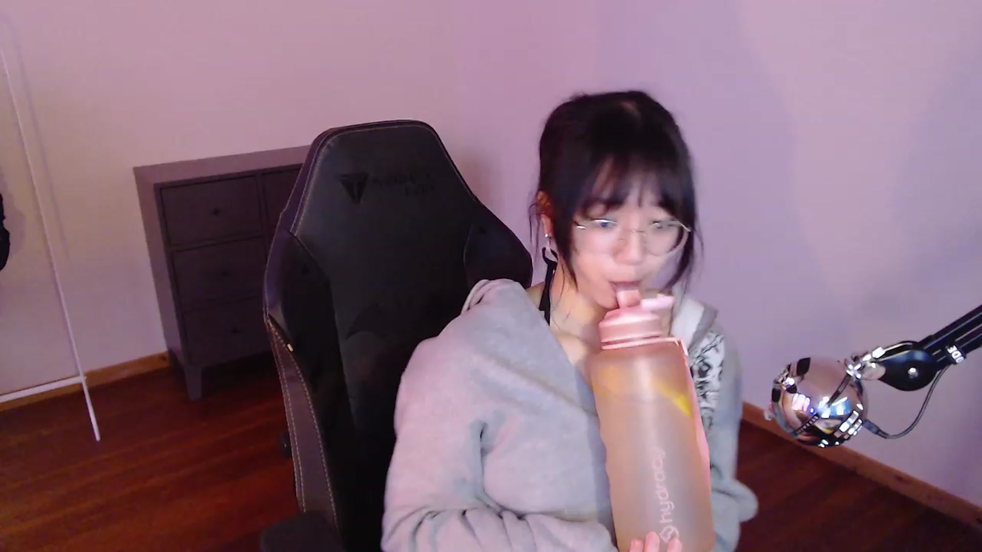 Gallery image thumbnail from n435899's myfreecams stream on, 02/21/2024, 12:47 image 19 of 20
