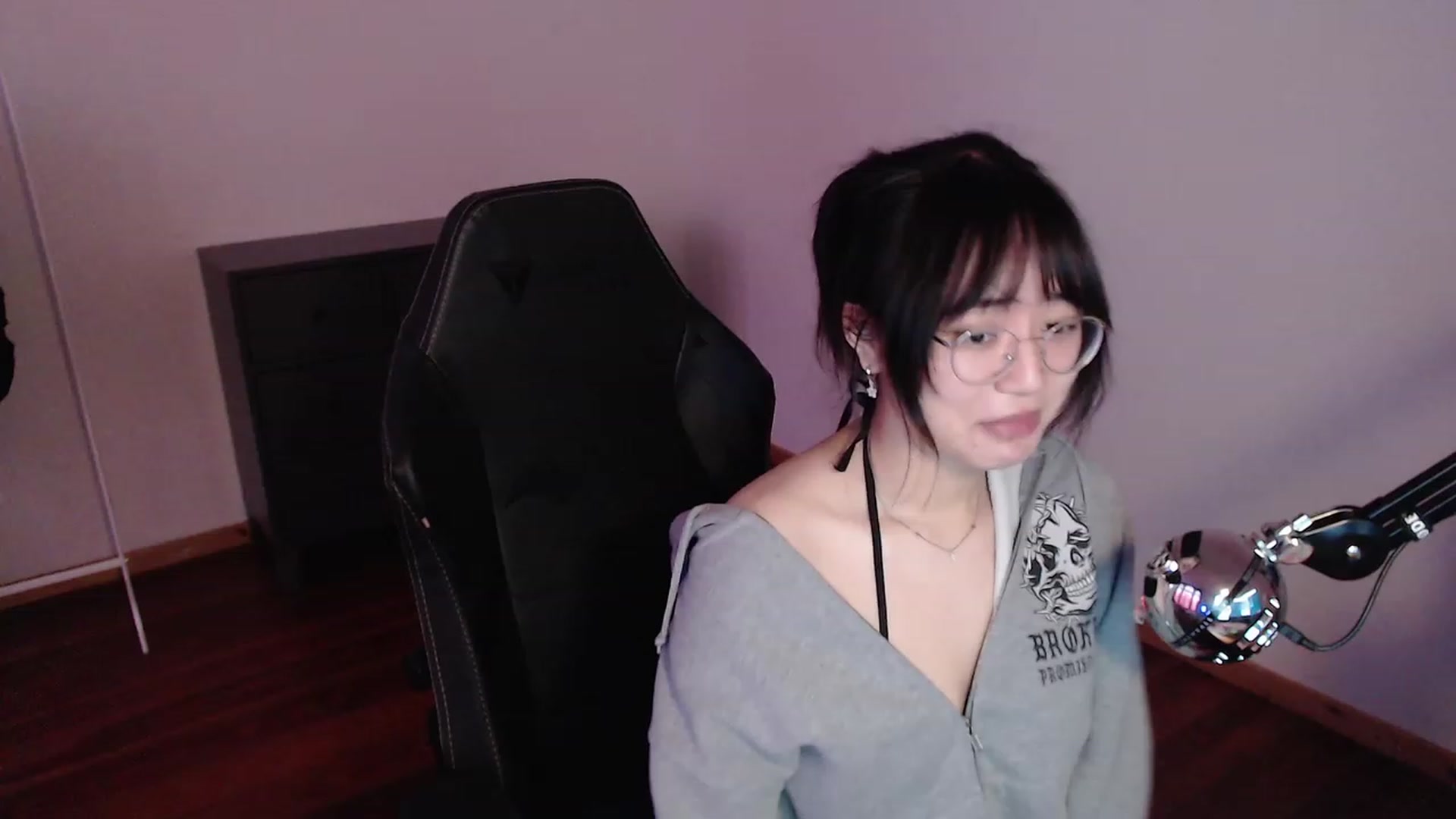 Gallery image thumbnail from n435899's myfreecams stream on, 02/21/2024, 12:47 image 4 of 20