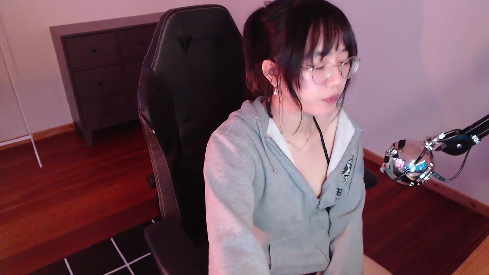 Gallery image thumbnail from n435899's myfreecams stream on, 02/21/2024, 13:55 image 6 of 20