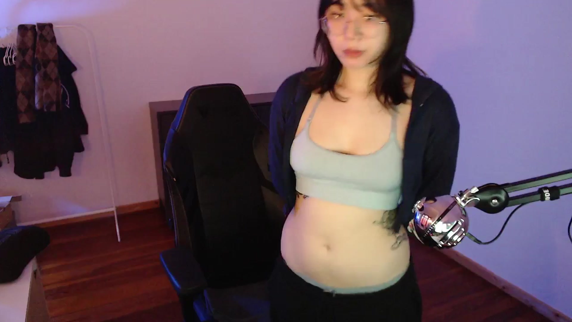 Gallery image thumbnail from n435899's myfreecams stream on, 02/27/2024, 09:07 image 10 of 20