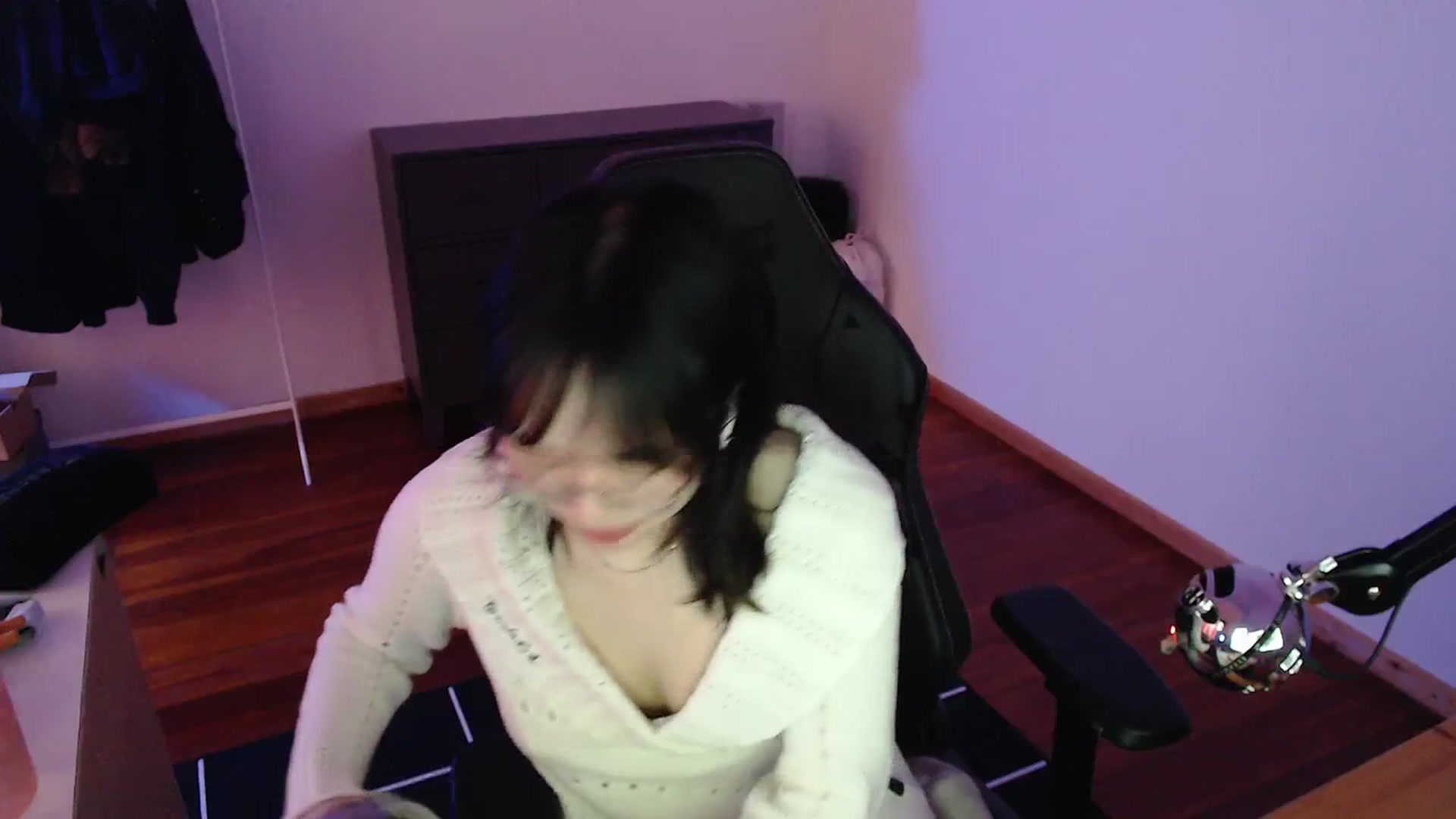 Gallery image thumbnail from n435899's myfreecams stream on, 02/28/2024, 07:39 image 19 of 20