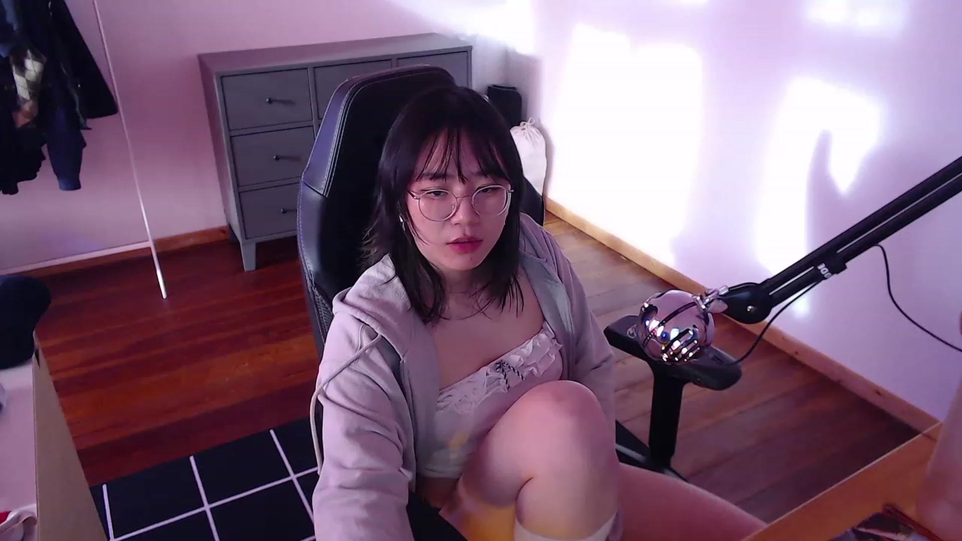 Gallery image thumbnail from n435899's myfreecams stream on, 02/29/2024, 08:23 image 20 of 20