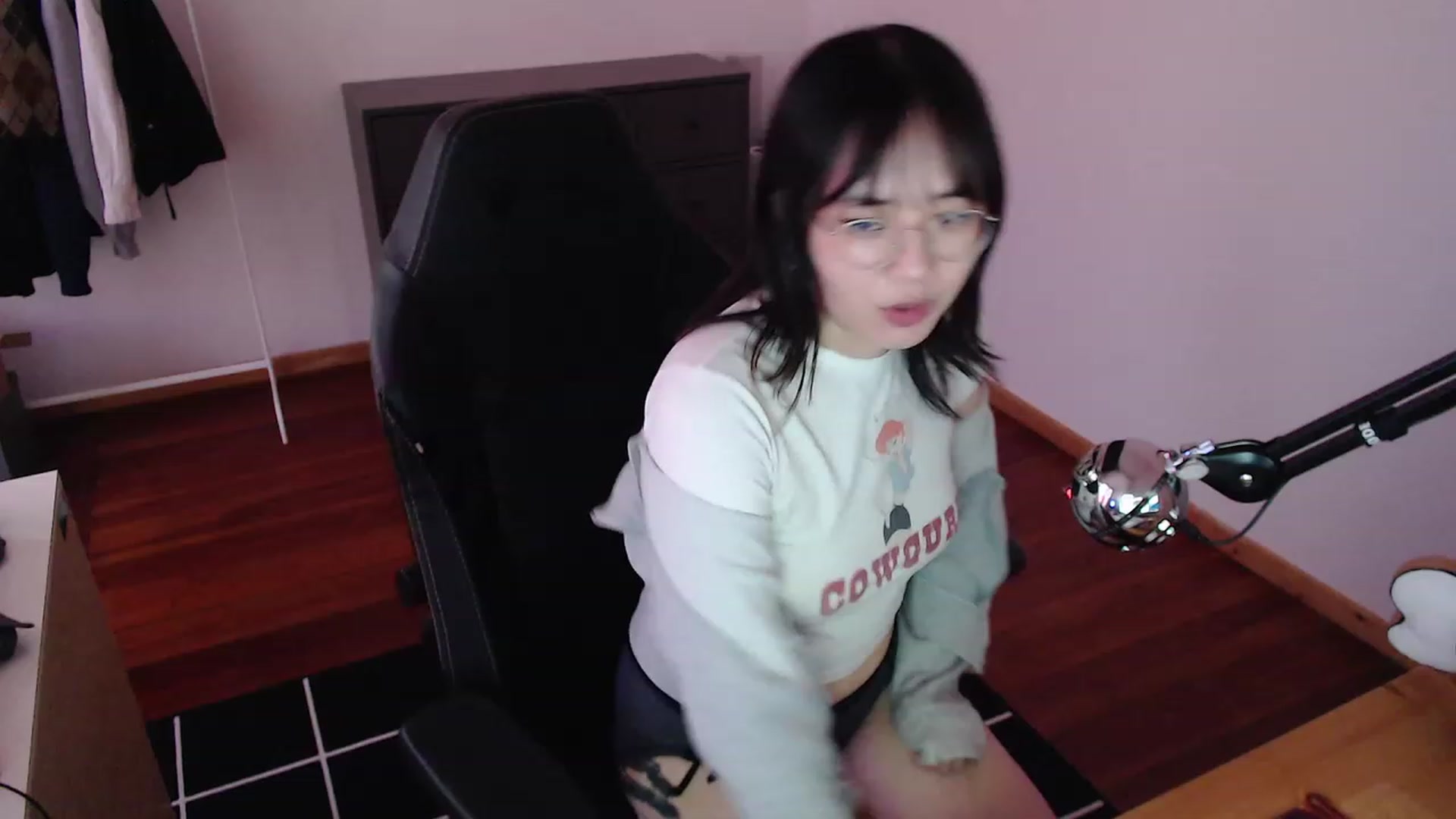 Gallery image thumbnail from n435899's myfreecams stream on, 03/04/2024, 15:17 image 12 of 20