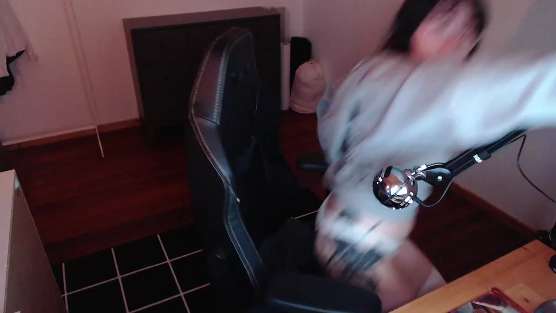 Gallery image thumbnail from n435899's myfreecams stream on, 03/11/2024, 19:47 image 20 of 20