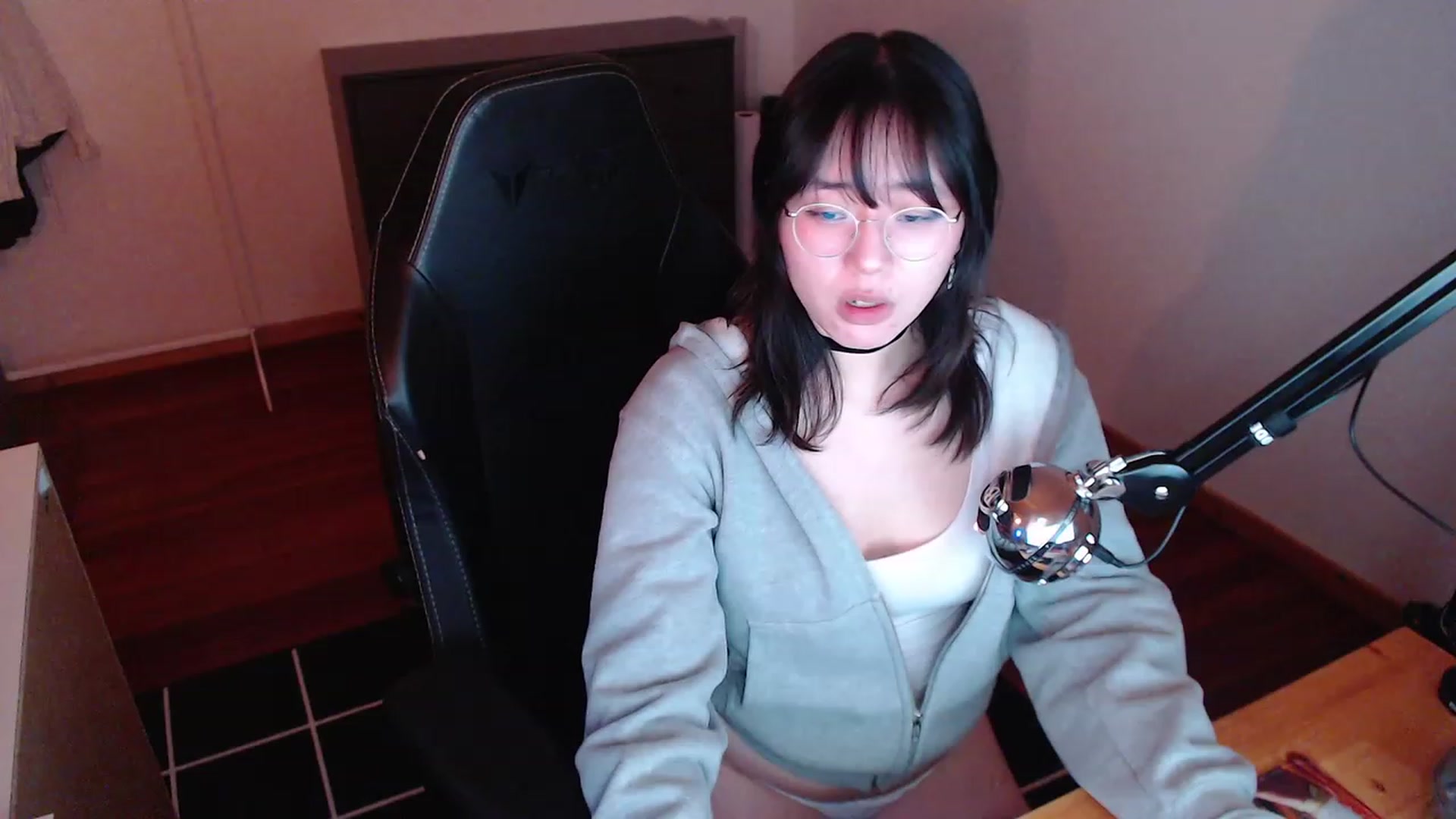 Gallery image thumbnail from n435899's myfreecams stream on, 03/11/2024, 20:15 image 6 of 20