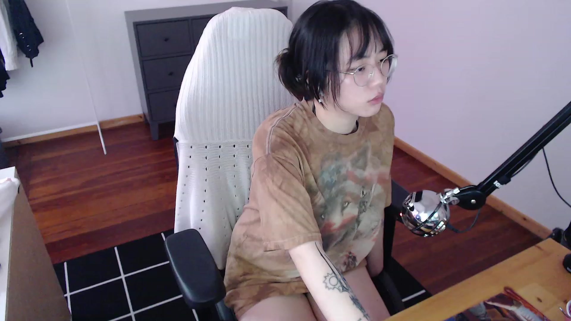 Gallery image thumbnail from n435899's myfreecams stream on, 03/14/2024, 15:37 image 15 of 20