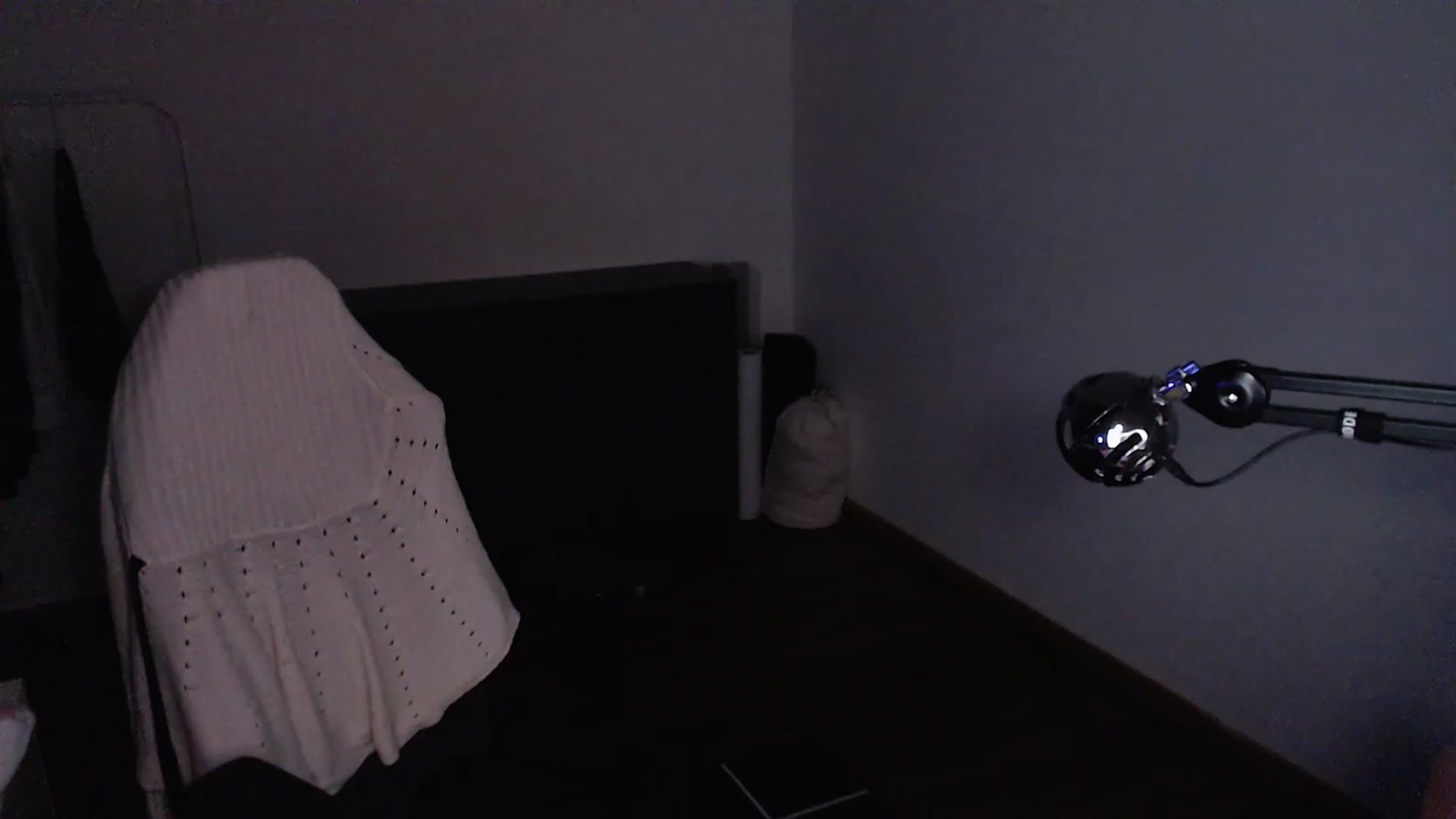 Gallery image thumbnail from n435899's myfreecams stream on, 03/14/2024, 23:29 image 18 of 20