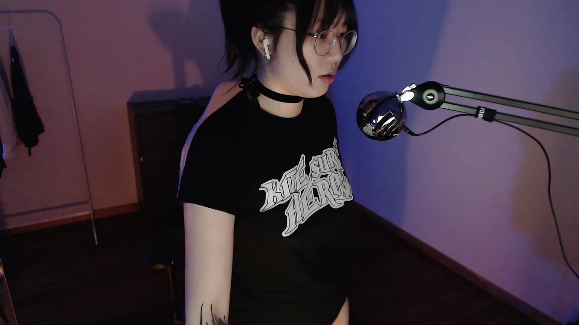 Gallery image thumbnail from n435899's myfreecams stream on, 03/16/2024, 05:05 image 18 of 20