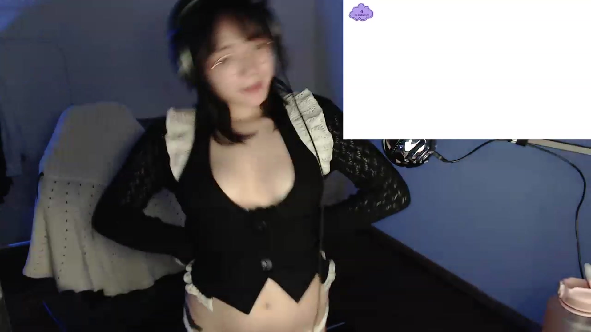 Gallery image thumbnail from n435899's myfreecams stream on, 03/16/2024, 23:49 image 6 of 20