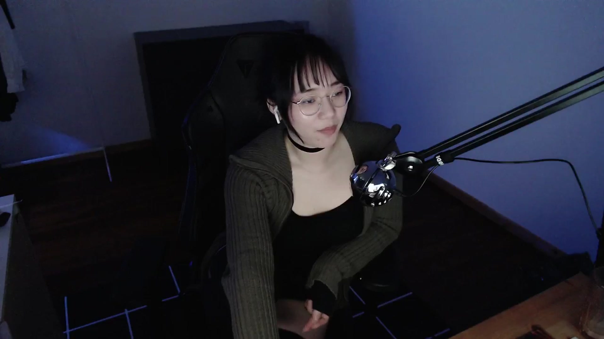 Gallery image thumbnail from n435899's myfreecams stream on, 03/21/2024, 11:23 image 11 of 20