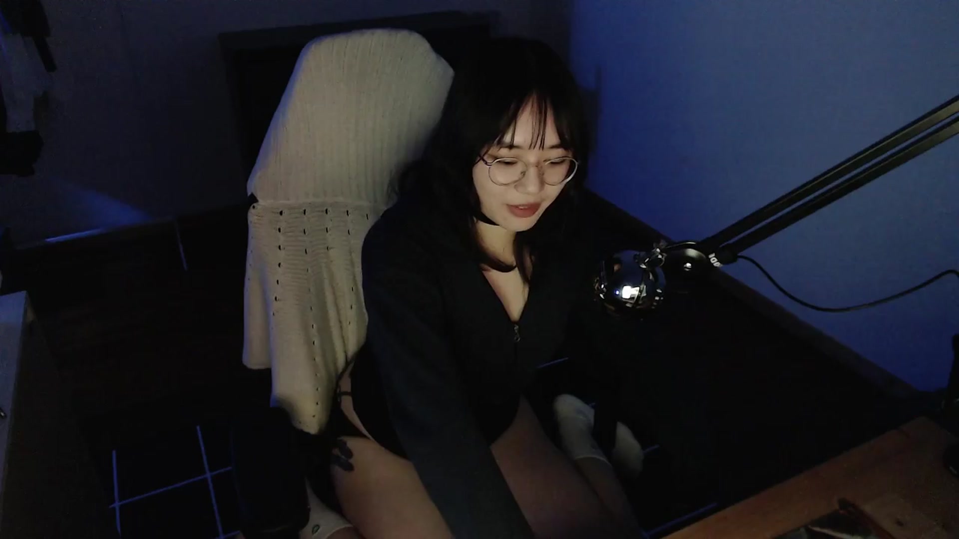 Gallery image thumbnail from n435899's myfreecams stream on, 03/22/2024, 22:18 image 18 of 20