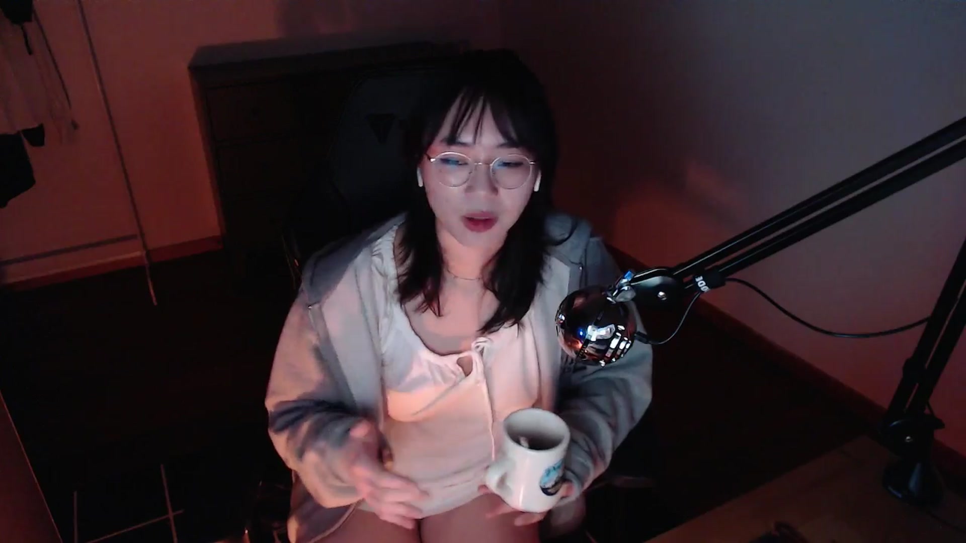 Gallery image thumbnail from n435899's myfreecams stream on, 04/03/2024, 02:35 image 20 of 20