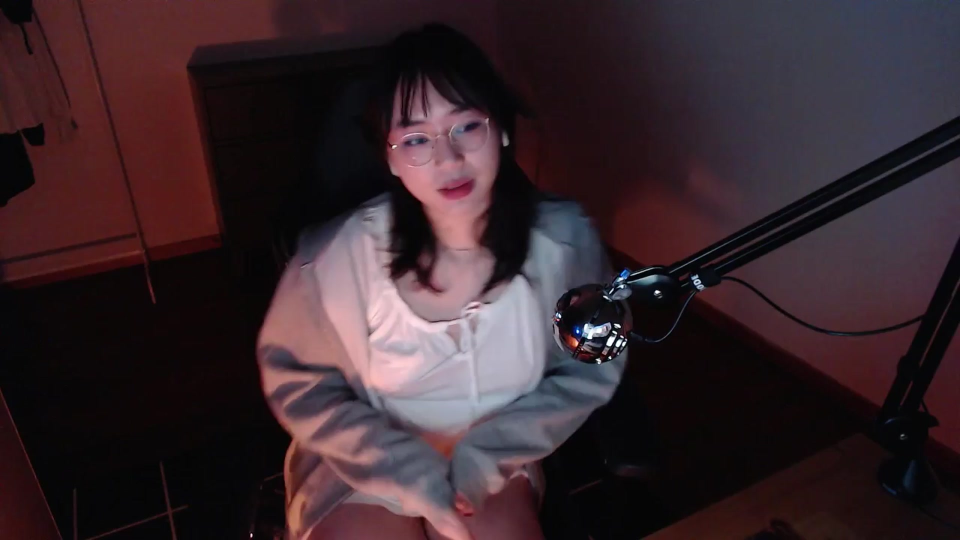 Gallery image thumbnail from n435899's myfreecams stream on, 04/03/2024, 02:35 image 18 of 20