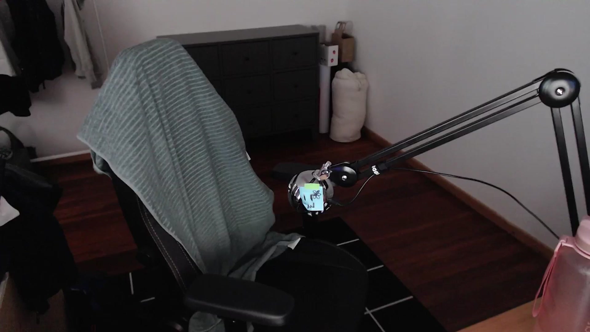 Gallery image thumbnail from n435899's myfreecams stream on, 04/25/2024, 16:41 image 20 of 20
