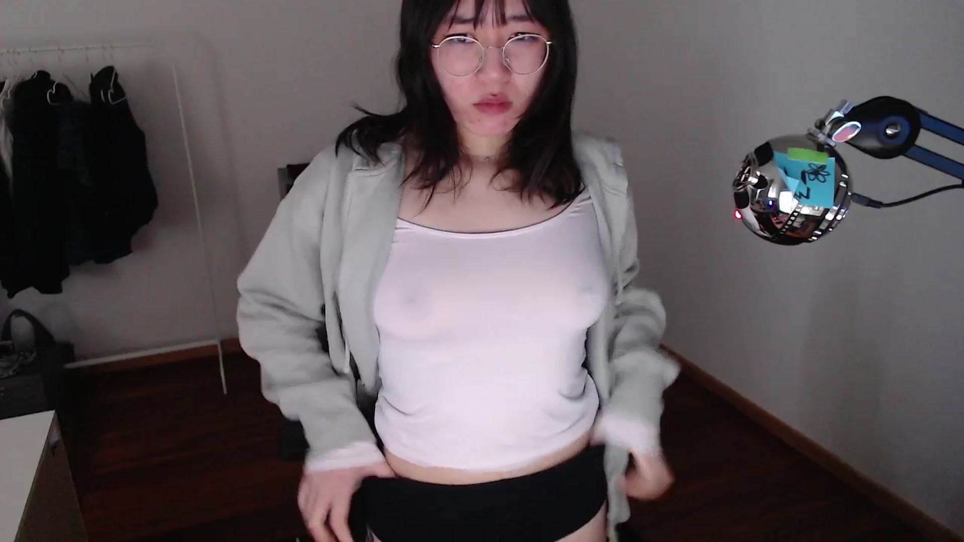 Gallery image thumbnail from n435899's myfreecams stream on, 04/26/2024, 09:20 image 17 of 20