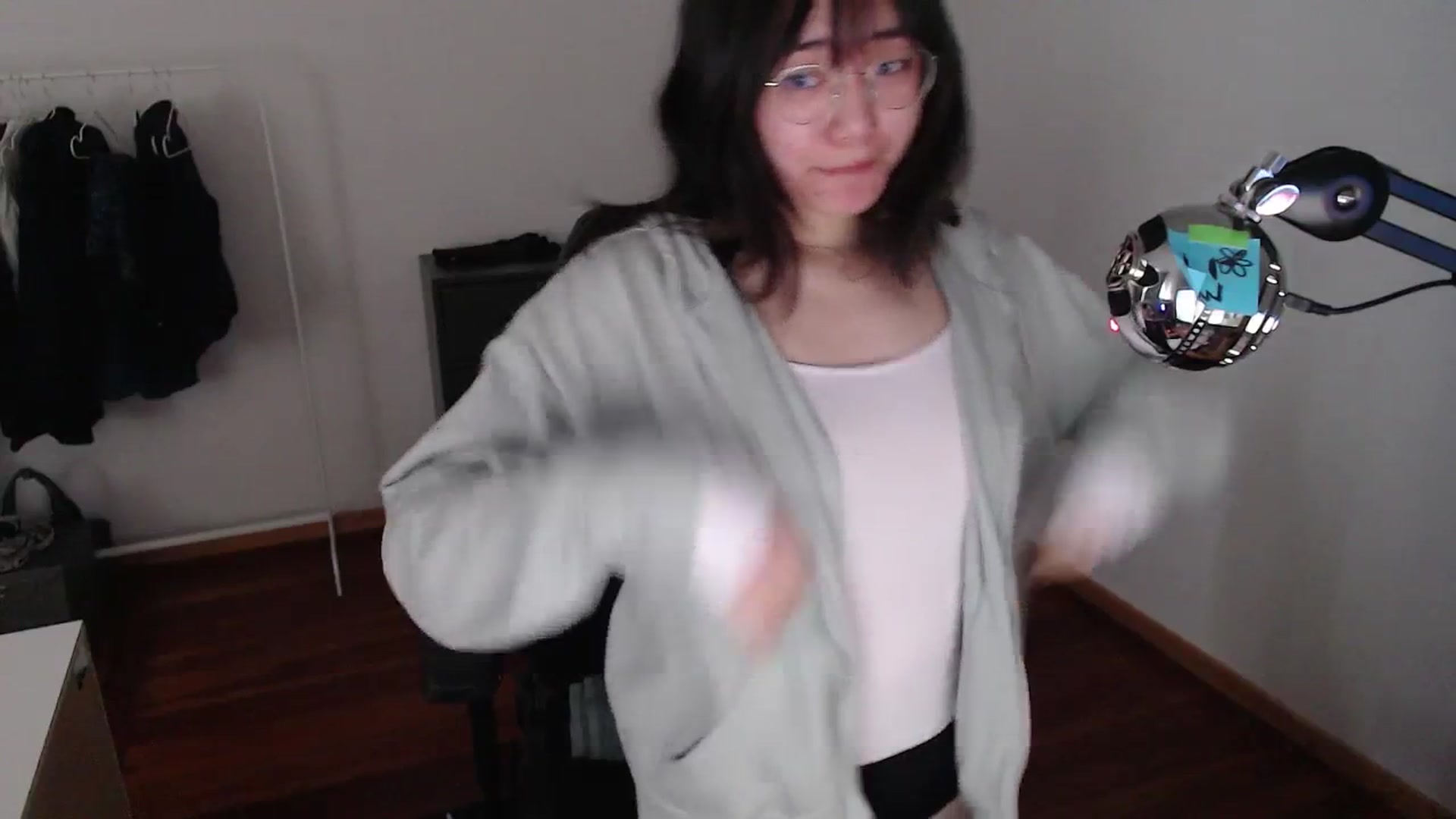 Gallery image thumbnail from n435899's myfreecams stream on, 04/26/2024, 09:20 image 11 of 20