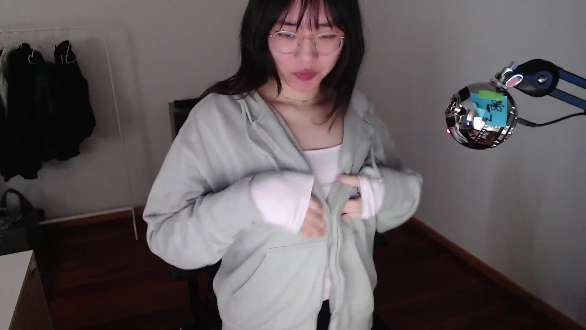 Gallery image thumbnail from n435899's myfreecams stream on, 04/26/2024, 09:20 image 18 of 20