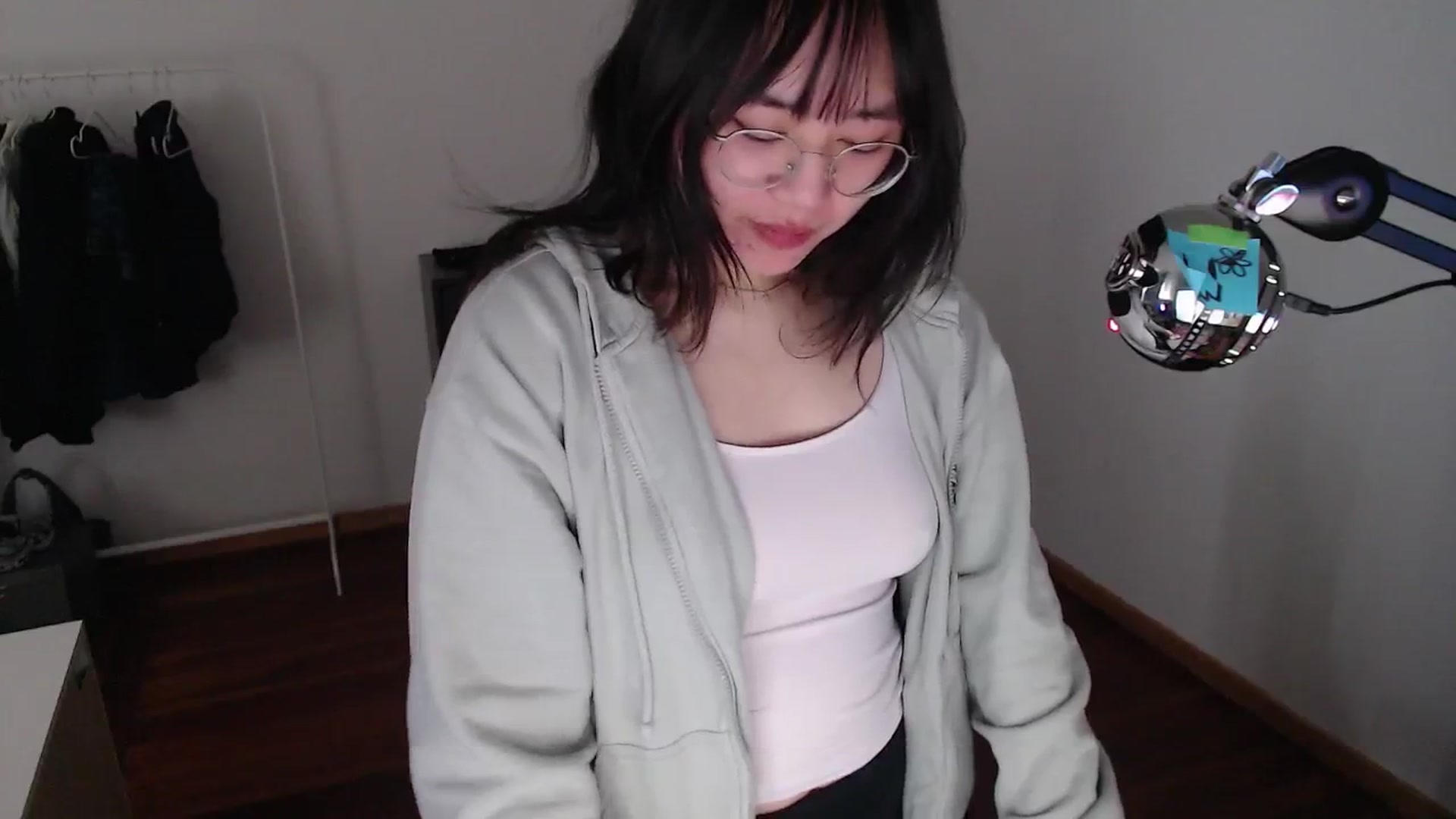 Gallery image thumbnail from n435899's myfreecams stream on, 04/26/2024, 09:20 image 10 of 20
