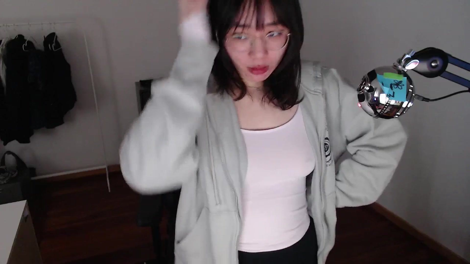 Gallery image thumbnail from n435899's myfreecams stream on, 04/26/2024, 09:20 image 7 of 20