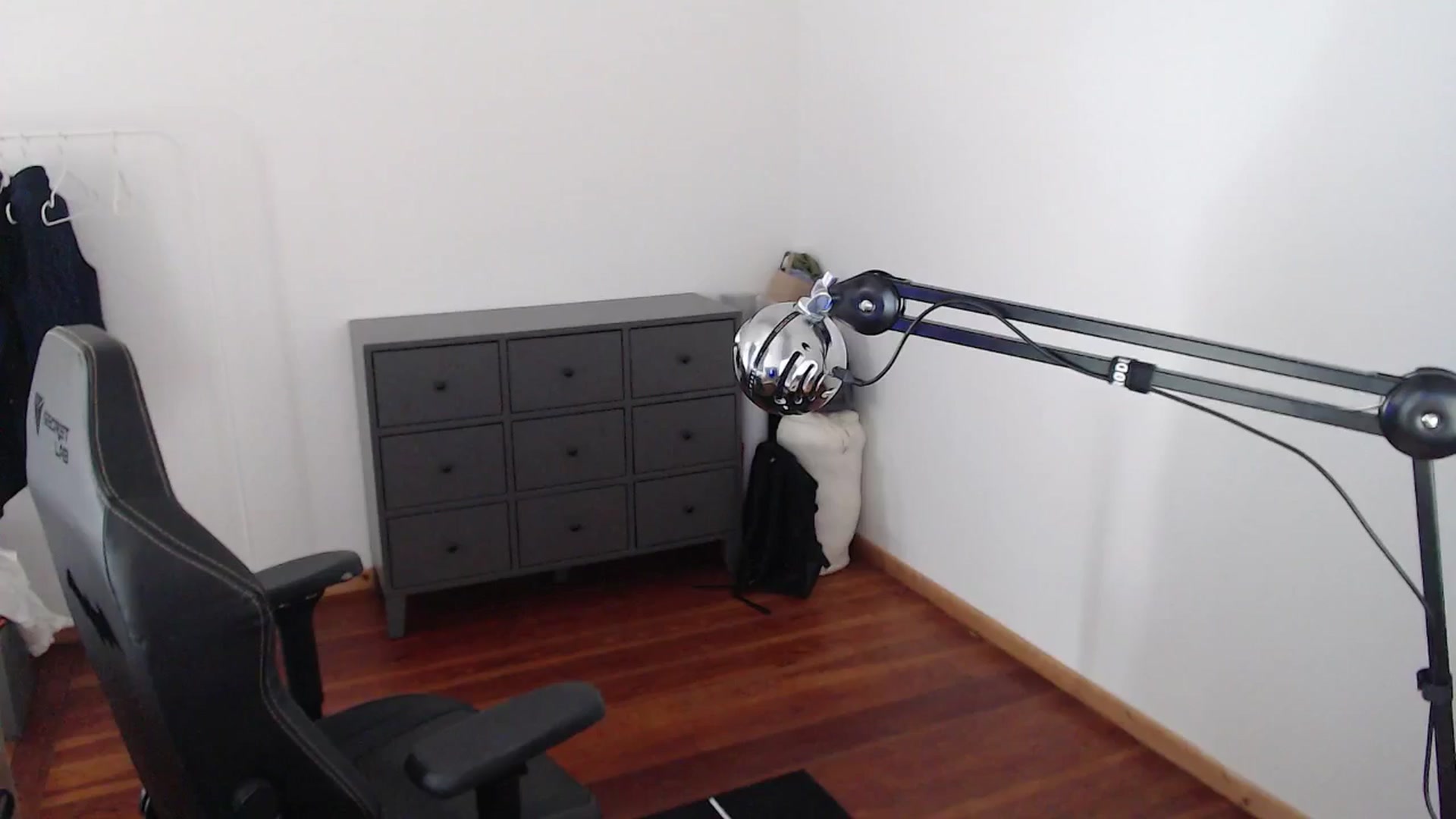 Gallery image thumbnail from n435899's myfreecams stream on, 05/07/2024, 12:00 image 2 of 20