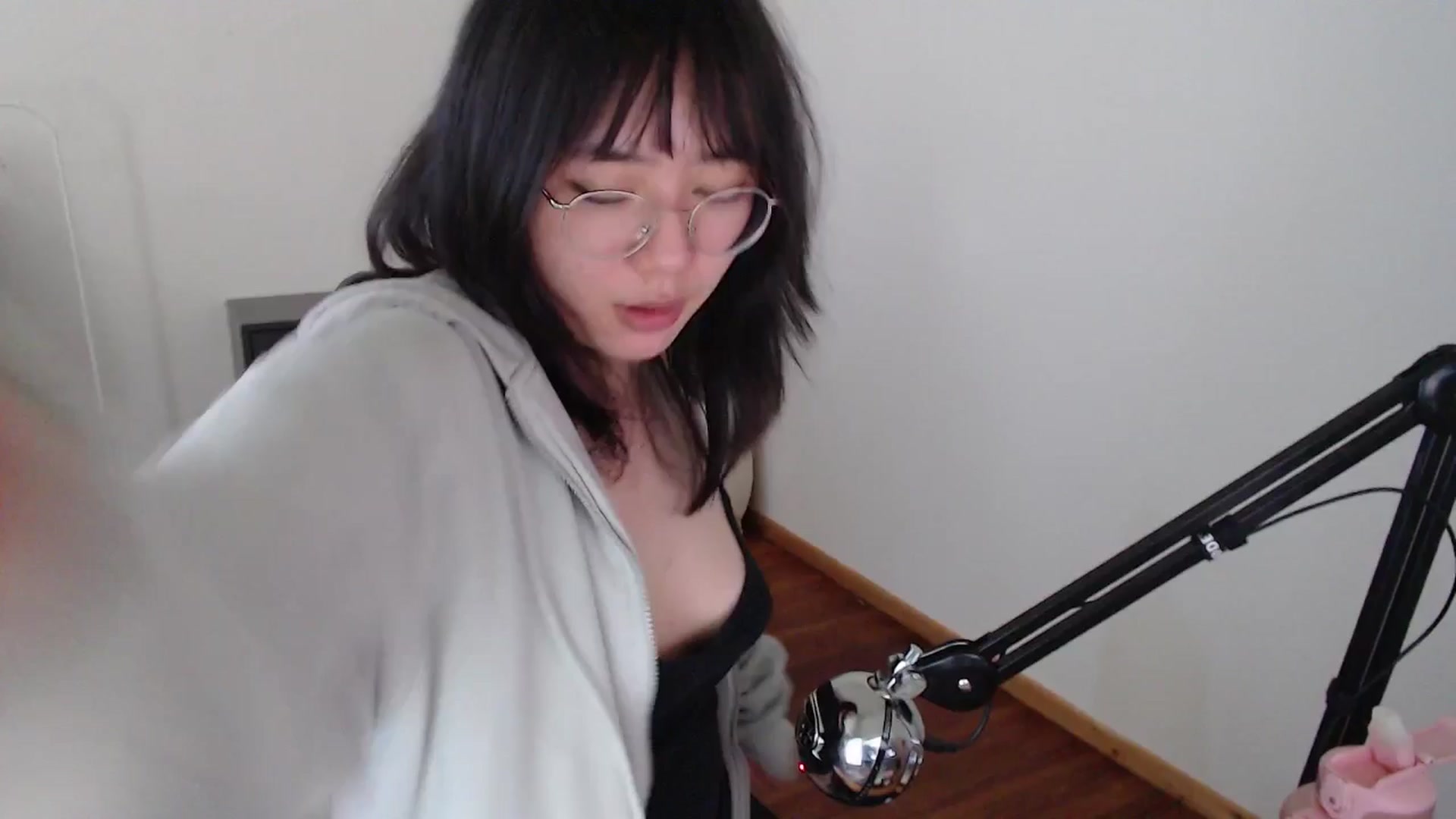Gallery image thumbnail from n435899's myfreecams stream on, 05/11/2024, 08:32 image 7 of 20