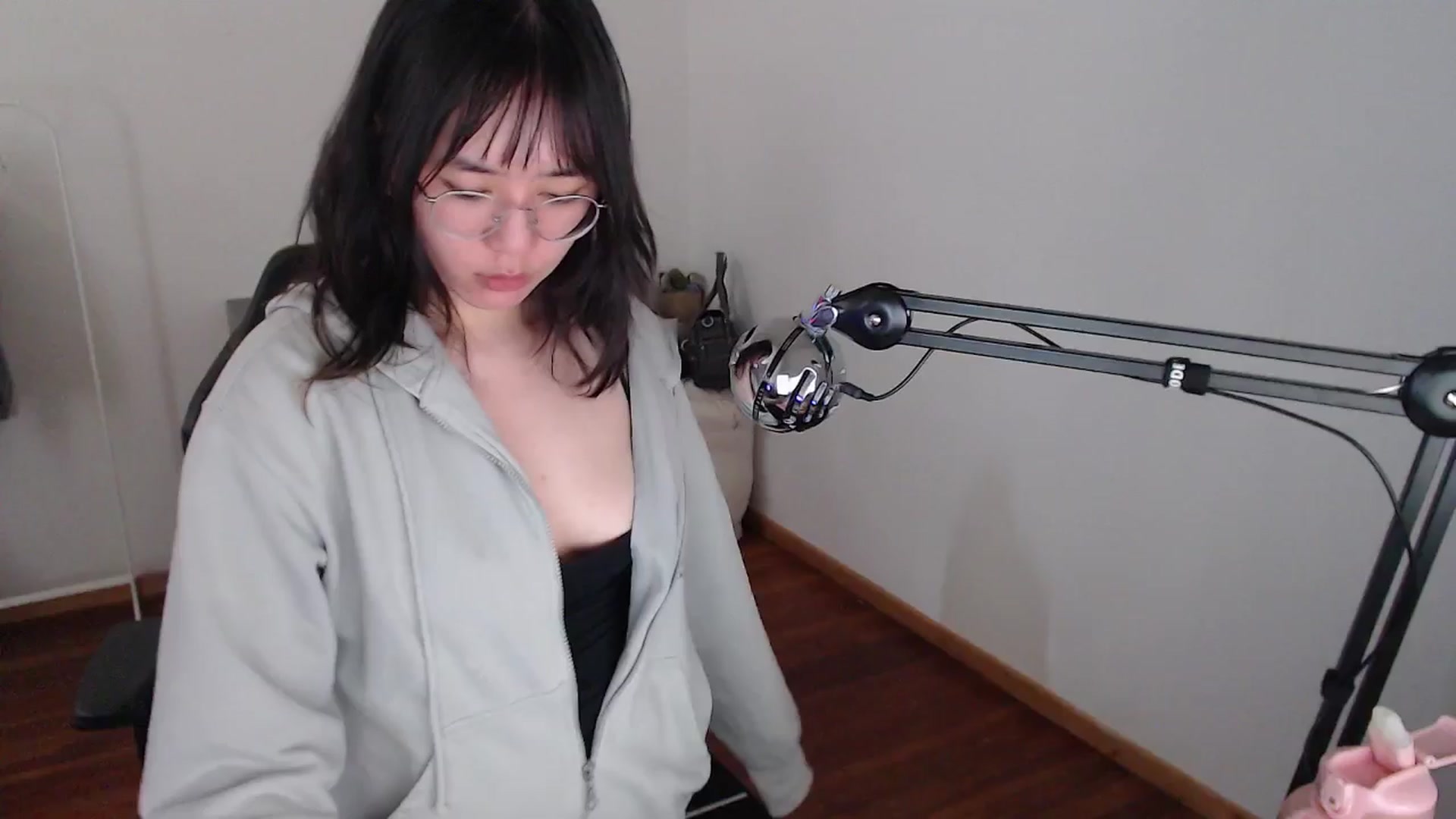 Gallery image thumbnail from n435899's myfreecams stream on, 05/11/2024, 08:32 image 17 of 20