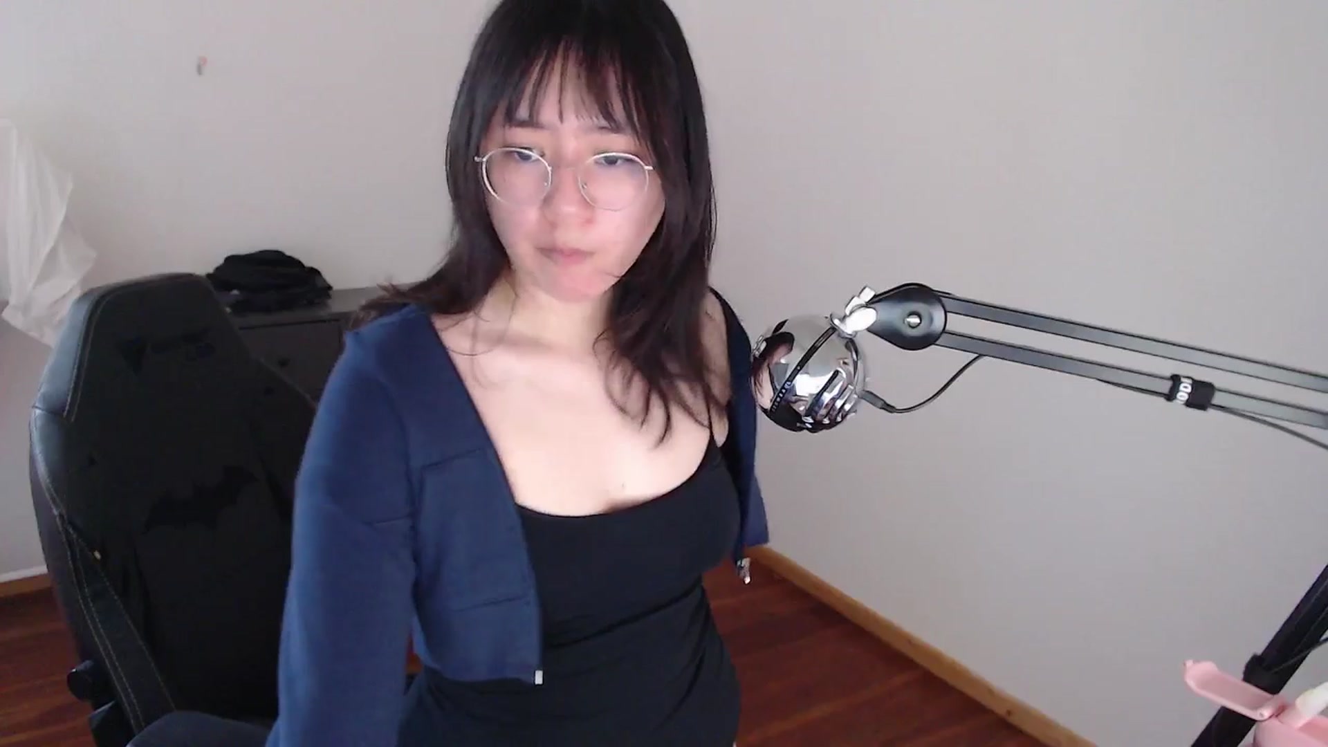 Gallery image thumbnail from n435899's myfreecams stream on, 05/13/2024, 12:20 image 3 of 20