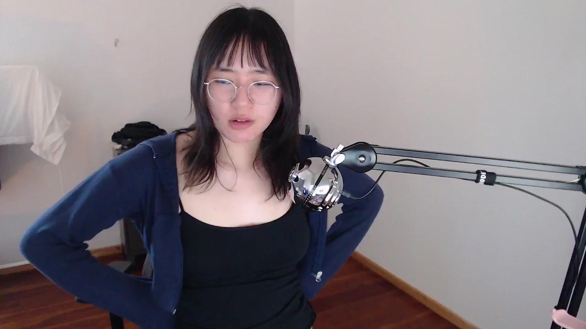 Gallery image thumbnail from n435899's myfreecams stream on, 05/13/2024, 12:20 image 12 of 20