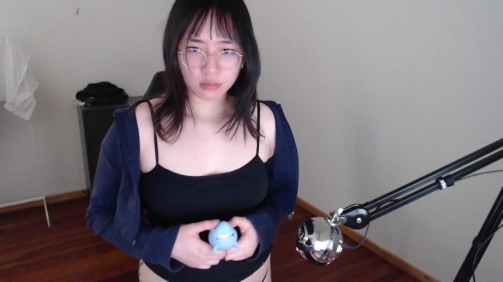 Gallery image thumbnail from n435899's myfreecams stream on, 05/13/2024, 14:46 image 7 of 20