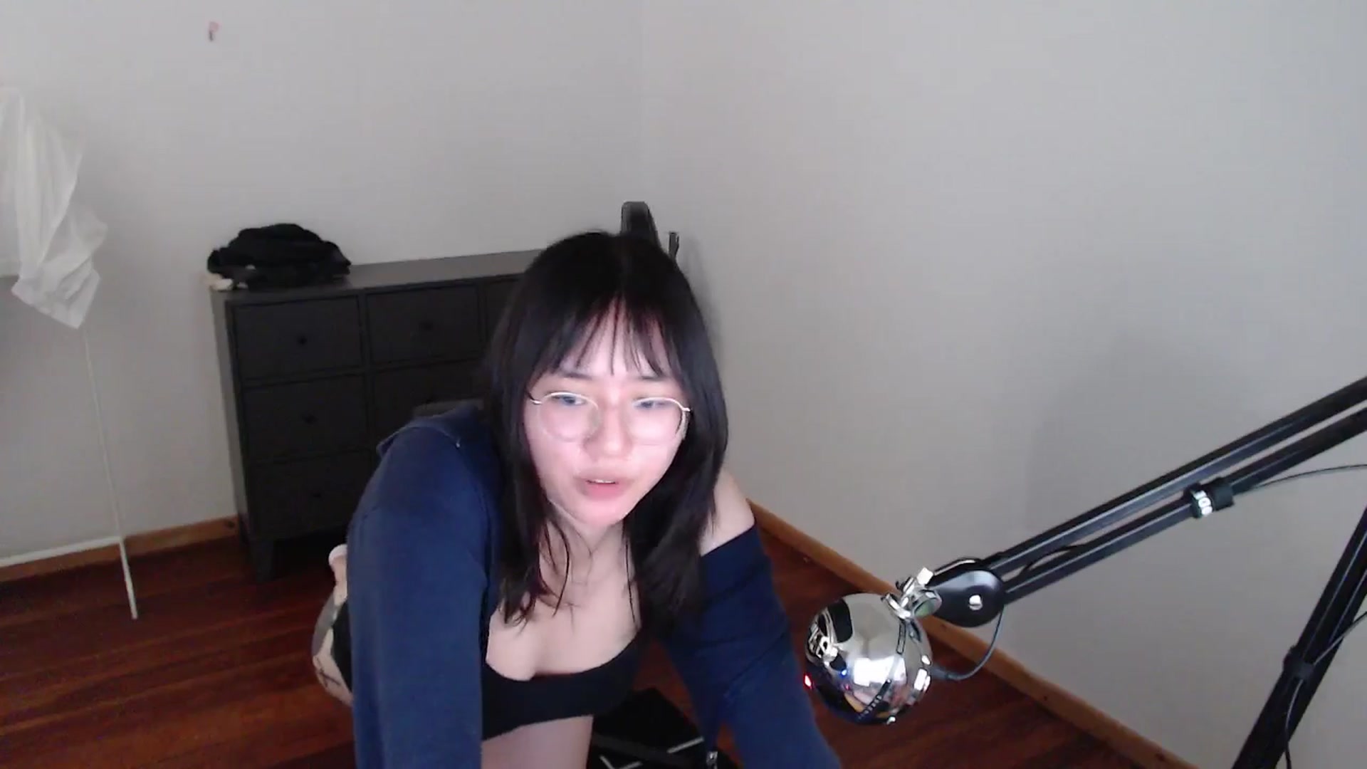 Gallery image thumbnail from n435899's myfreecams stream on, 05/13/2024, 14:46 image 5 of 20