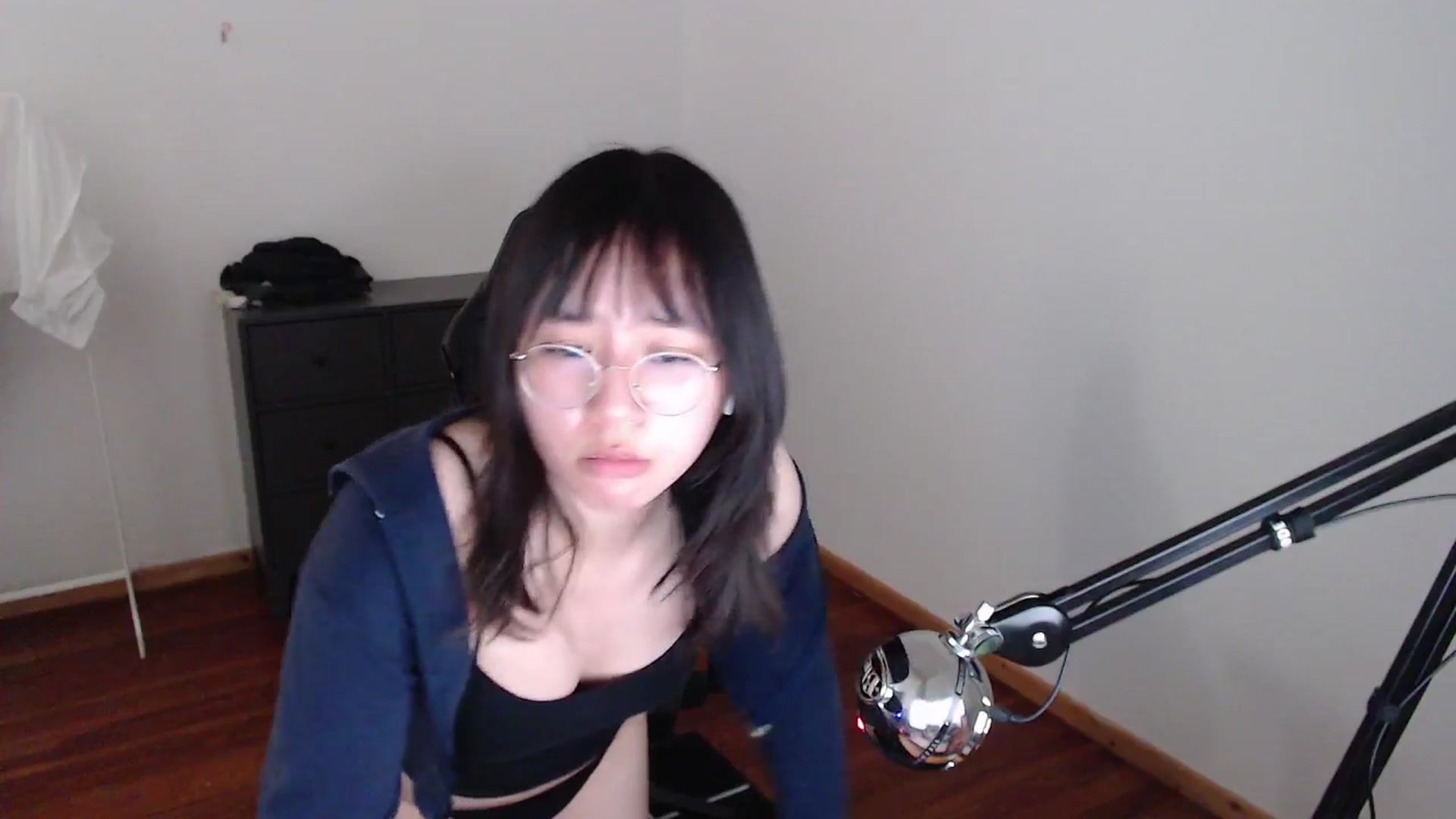 Gallery image thumbnail from n435899's myfreecams stream on, 05/13/2024, 14:46 image 3 of 20