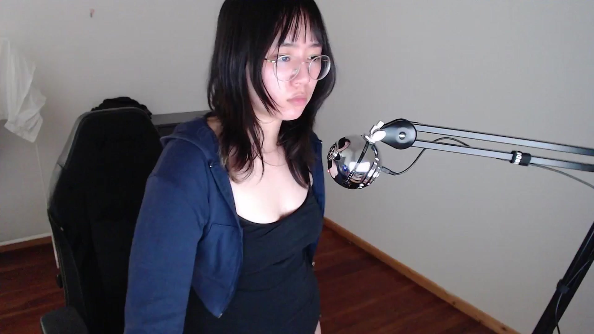 Gallery image thumbnail from n435899's myfreecams stream on, 05/13/2024, 14:46 image 1 of 20
