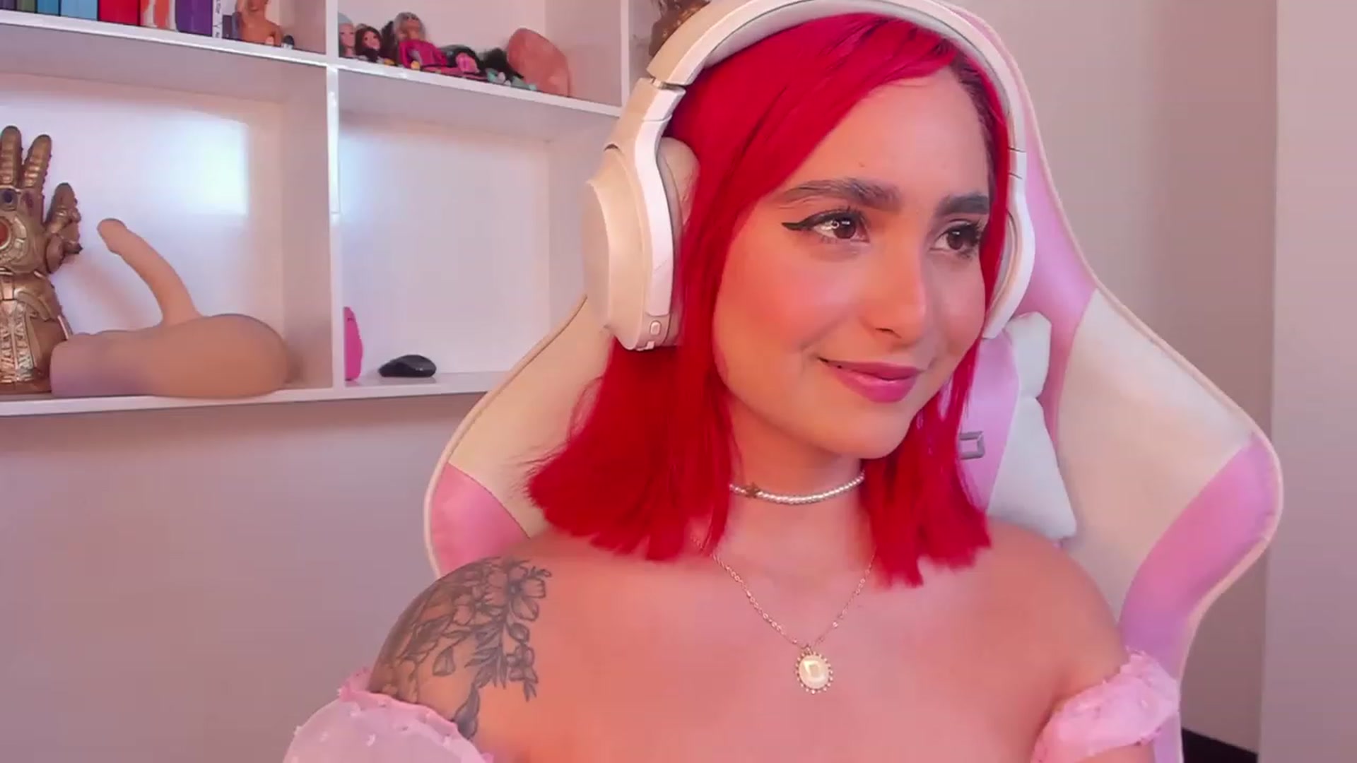 Gallery image thumbnail from naniicute's myfreecams stream on, 07/24/2023, 20:54 image 14 of 20