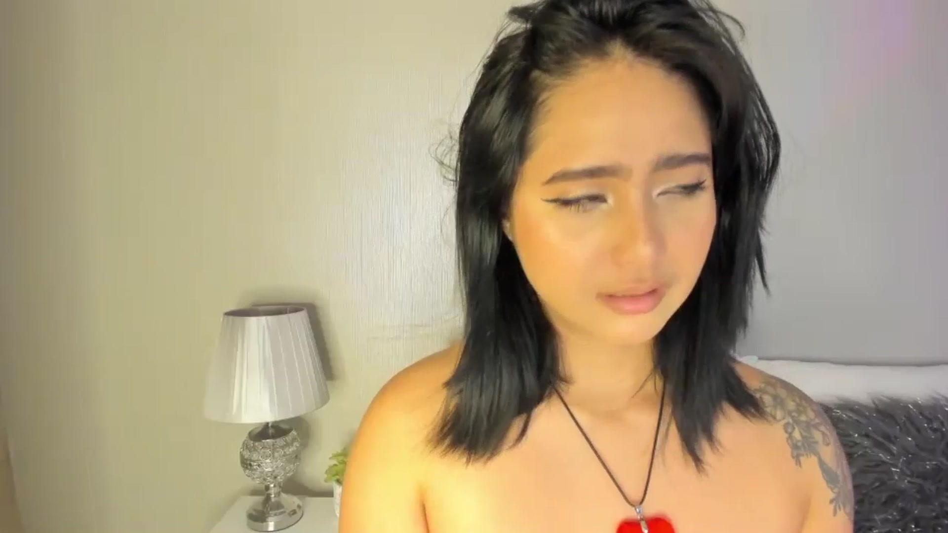 Gallery image thumbnail from naniicute's myfreecams stream on, 05/29/2024, 02:00 image 6 of 20