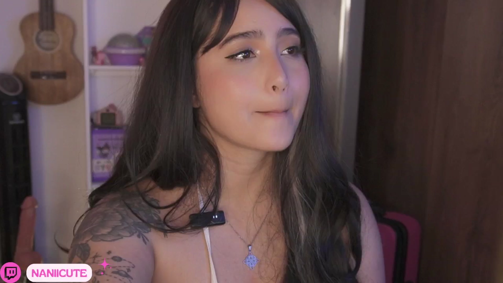 Gallery image thumbnail from naniicute's myfreecams stream on, 05/30/2025, 04:25 image 18 of 20
