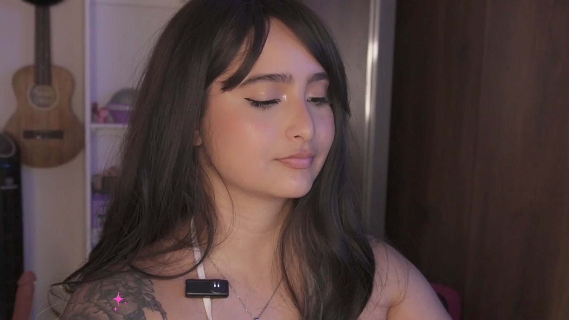 Gallery image thumbnail from naniicute's myfreecams stream on, 05/30/2025, 04:25 image 8 of 20