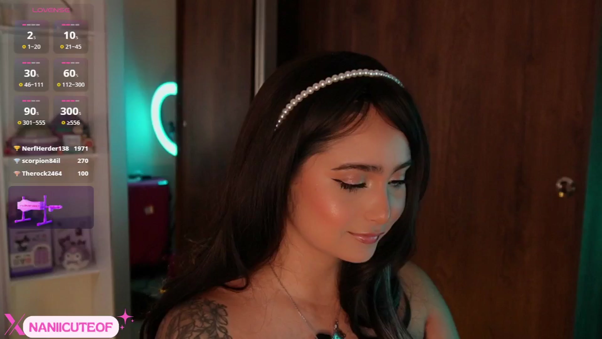 Gallery image thumbnail from naniicute's myfreecams stream on, 06/12/2025, 21:01 image 18 of 20