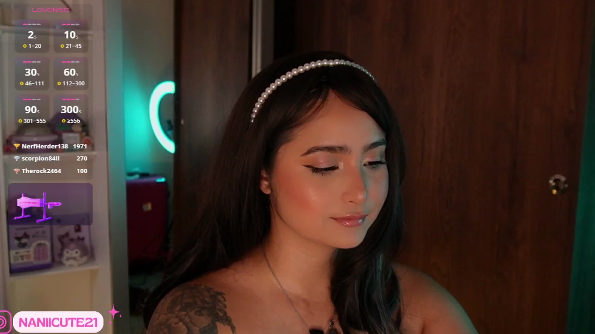 Gallery image thumbnail from naniicute's myfreecams stream on, 06/12/2025, 21:01 image 19 of 20