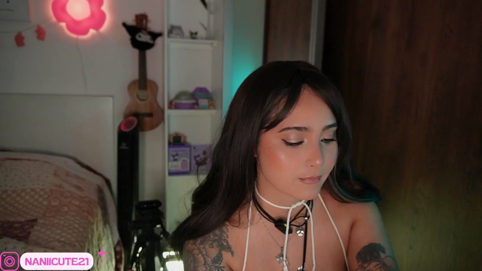 Gallery image thumbnail from naniicute's myfreecams stream on, 06/17/2025, 04:34 image 2 of 20