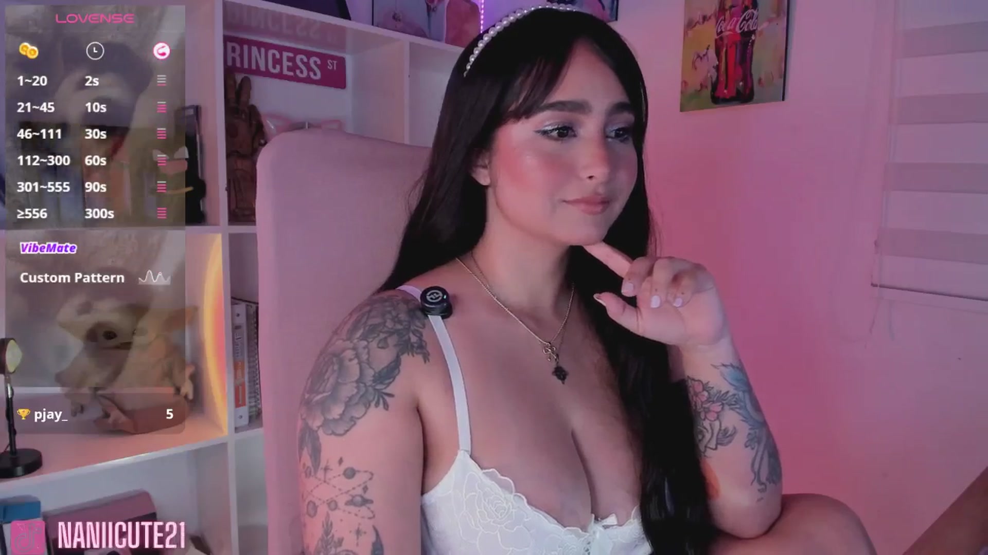 Gallery image thumbnail from naniicute's myfreecams stream on, 08/21/2025, 04:21 image 15 of 20